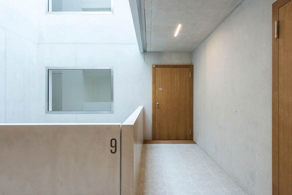 Ella-Maillart 11-13 - Entrée